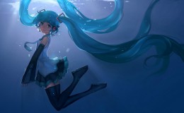 初音未来在水下的动漫桌面壁纸