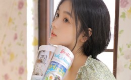 夏日长发温柔小姐姐桌面壁纸